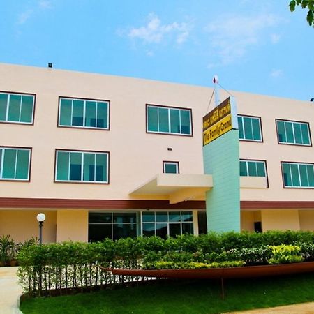 Hotel The Family Grand Udon Thani Esterno foto