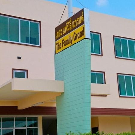 Hotel The Family Grand Udon Thani Esterno foto