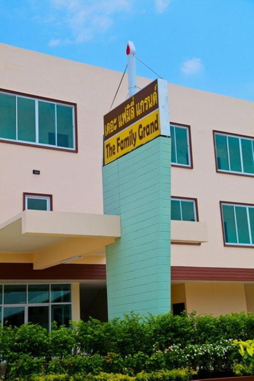 Hotel The Family Grand Udon Thani Esterno foto