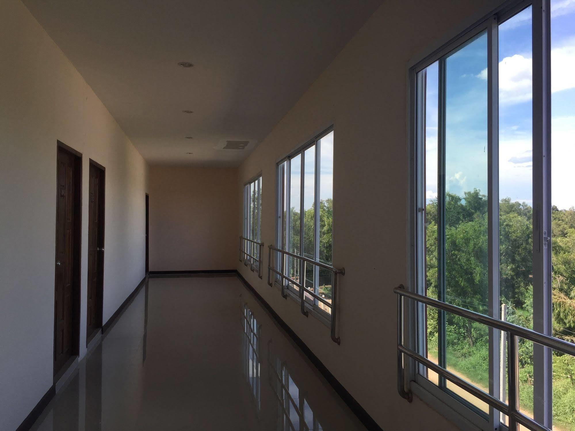 Hotel The Family Grand Udon Thani Esterno foto
